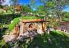 Лоджи Căsuța de Hobbit Perişani-4